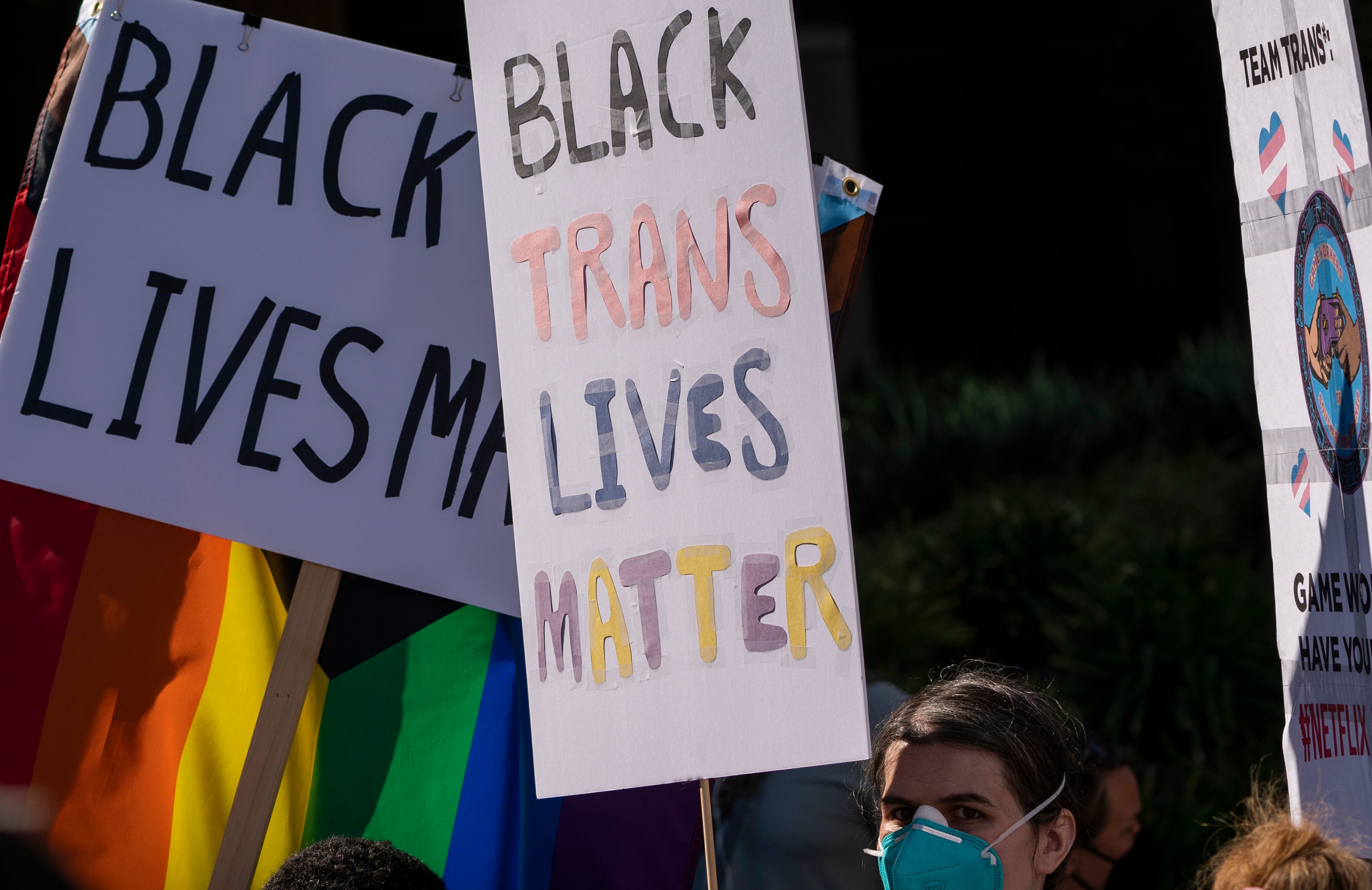 Especial de Chappelle lleva a protestas frente a Netflix