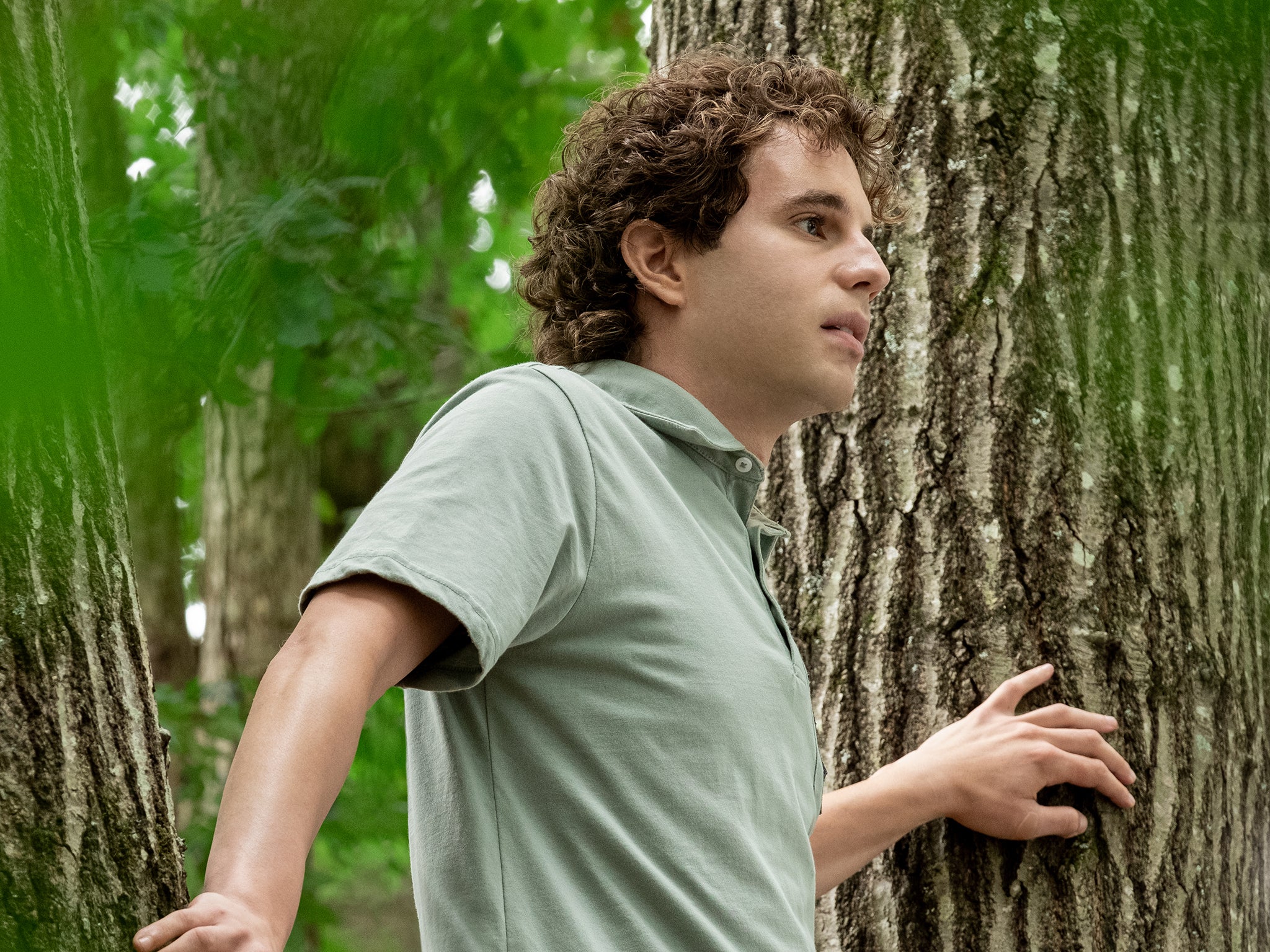 Reseña de “Querido Evan Hansen”: el musical para adolescentes es saboteado por errores creativos