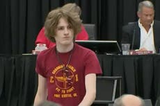 Distrito escolar de Texas prohíbe traer el pelo largo a chicos