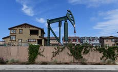 California toma medidas para prohibir pozos de petróleo cerca de vecindarios