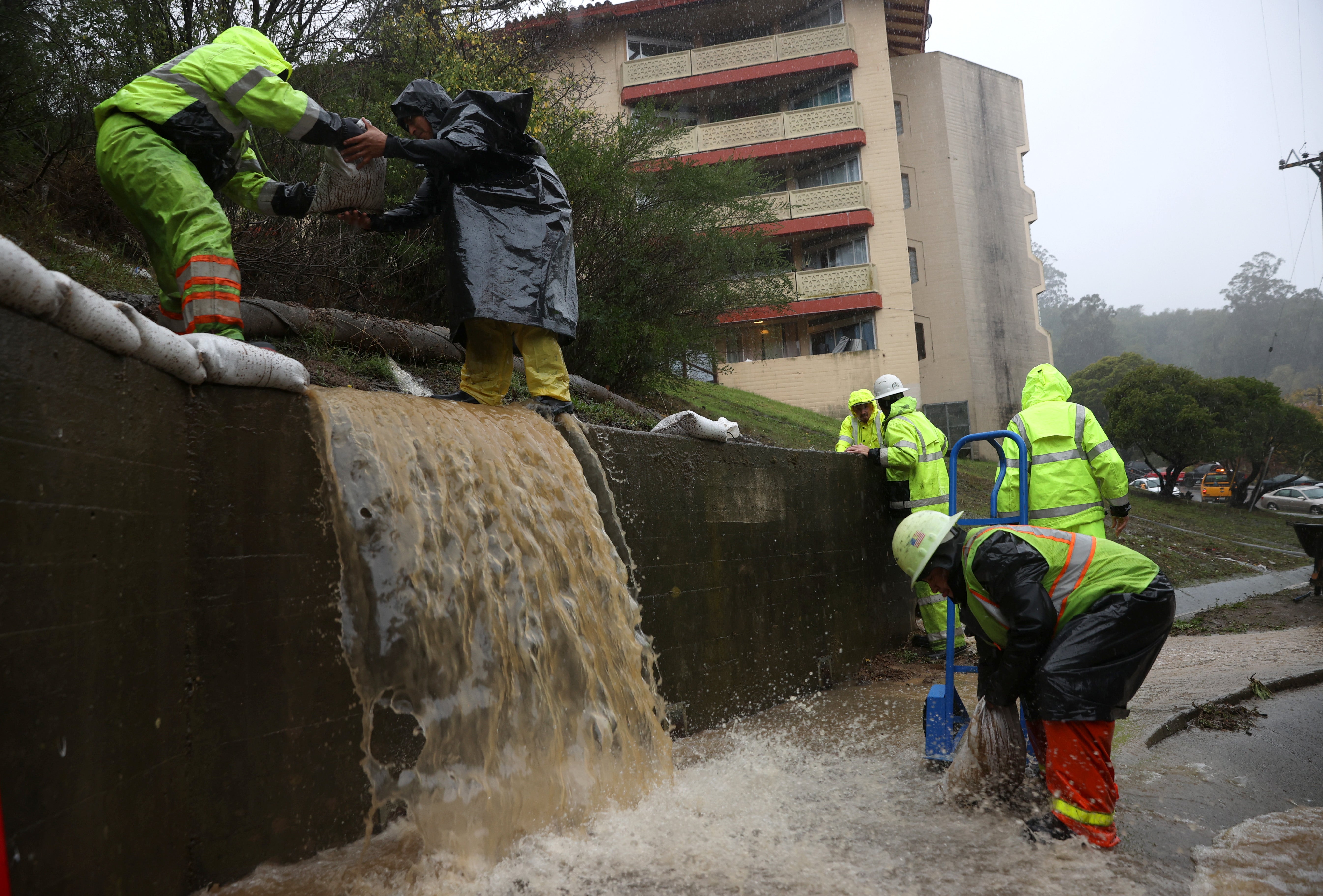 Ciclón bomba, tornados y una posible tormenta del noreste podrían azotar Estados Unidos la próxima semana