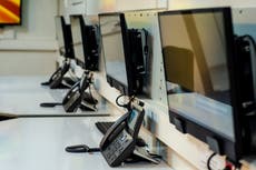 Operadora del 911 “racista” colgó llamada de hombre que pedía ayuda en incendio mortal porque hablaba español, según demanda