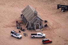 Cómo sucedió: En el set donde Alec Baldwin disparó el arma