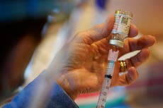 Moderna: dosis reducida de vacuna funciona en niños de 6-11