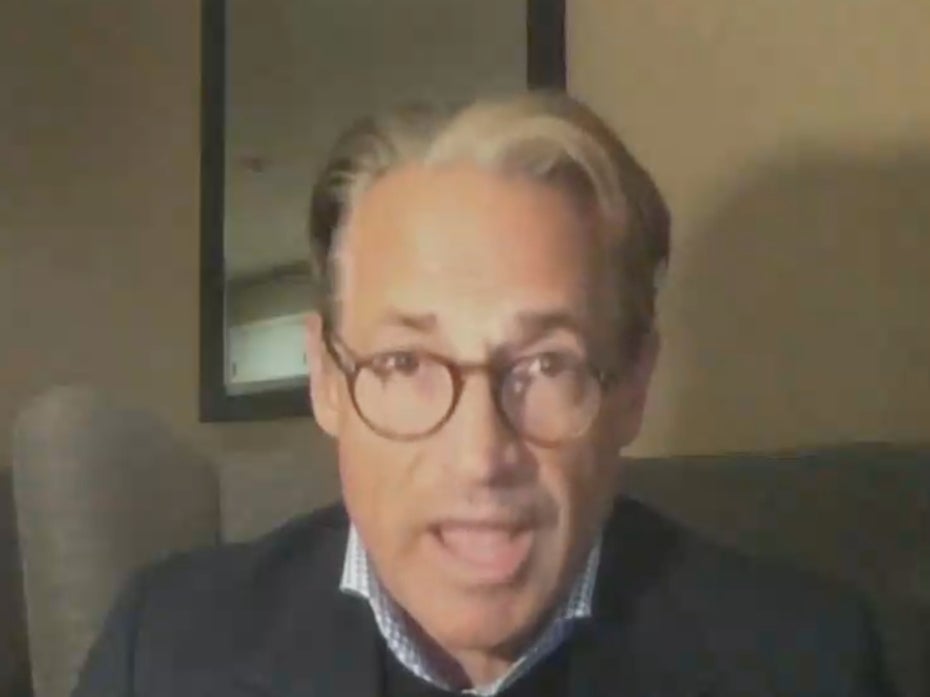 Locutor de radio conservador compara a Hitler en ataque a Barack Obama