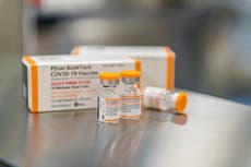 FDA avala dosis pediátricas de vacuna de Pfizer contra COVID