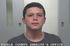 Adolescente se declara culpable del triple asesinato de una menor y sus padres tras intentar darse a la fuga