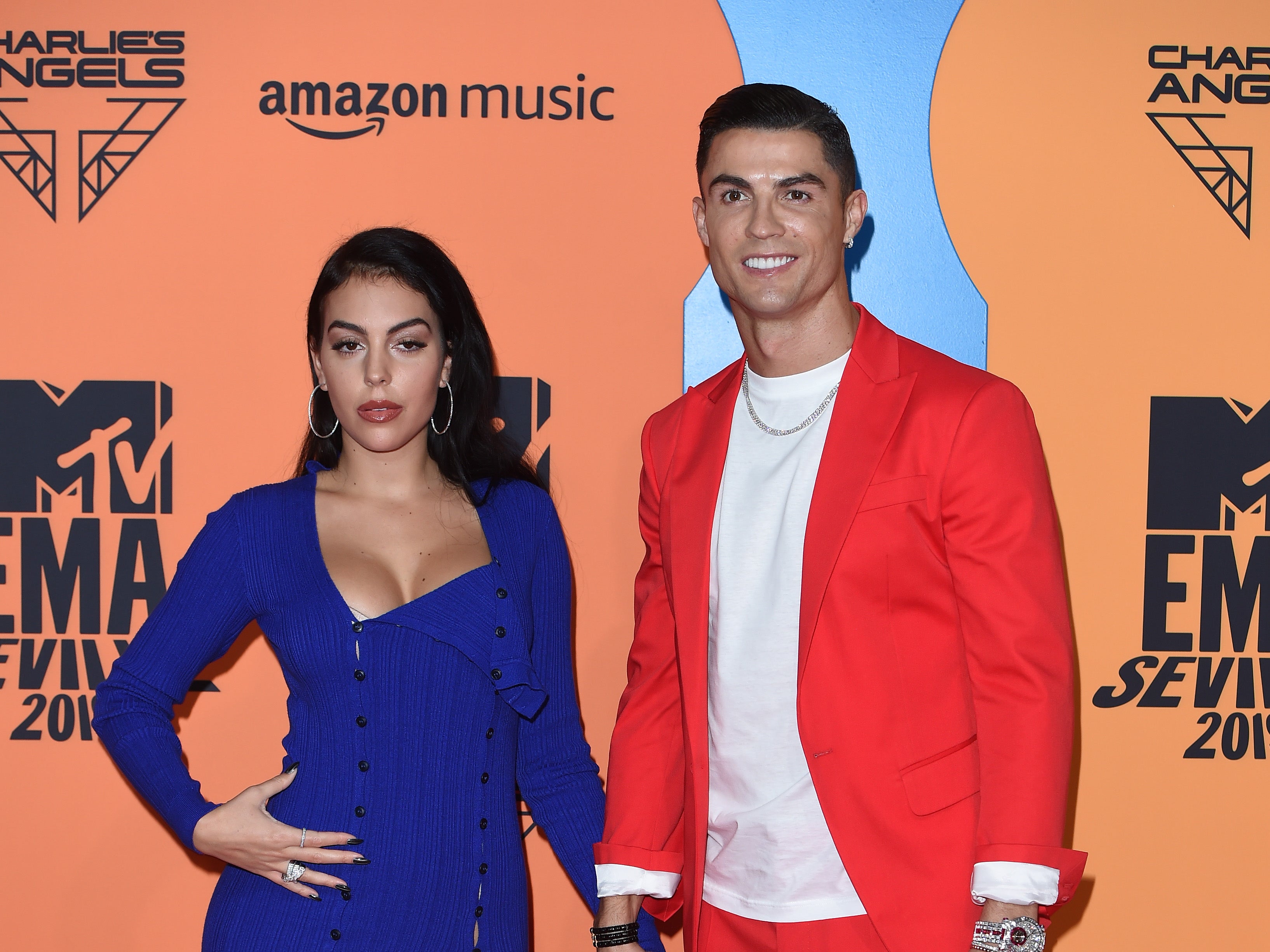 Cristiano Ronaldo anuncia que su pareja Georgina Rodríguez está embarazada con gemelos