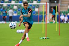Delantero Pulisic reanuda entrenamientos con Chelsea