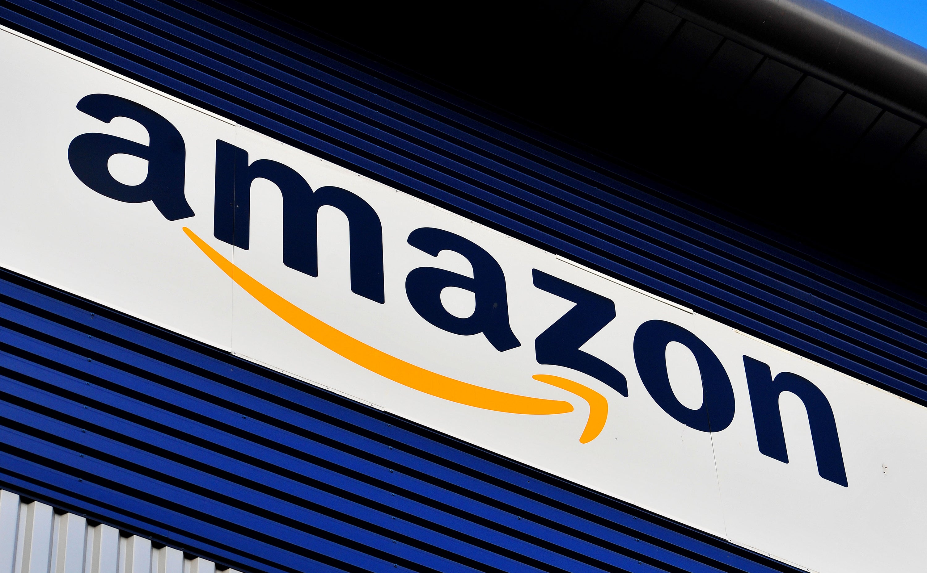 Amazon pagará miles de millones de dólares para evitar la escasez en Navidad