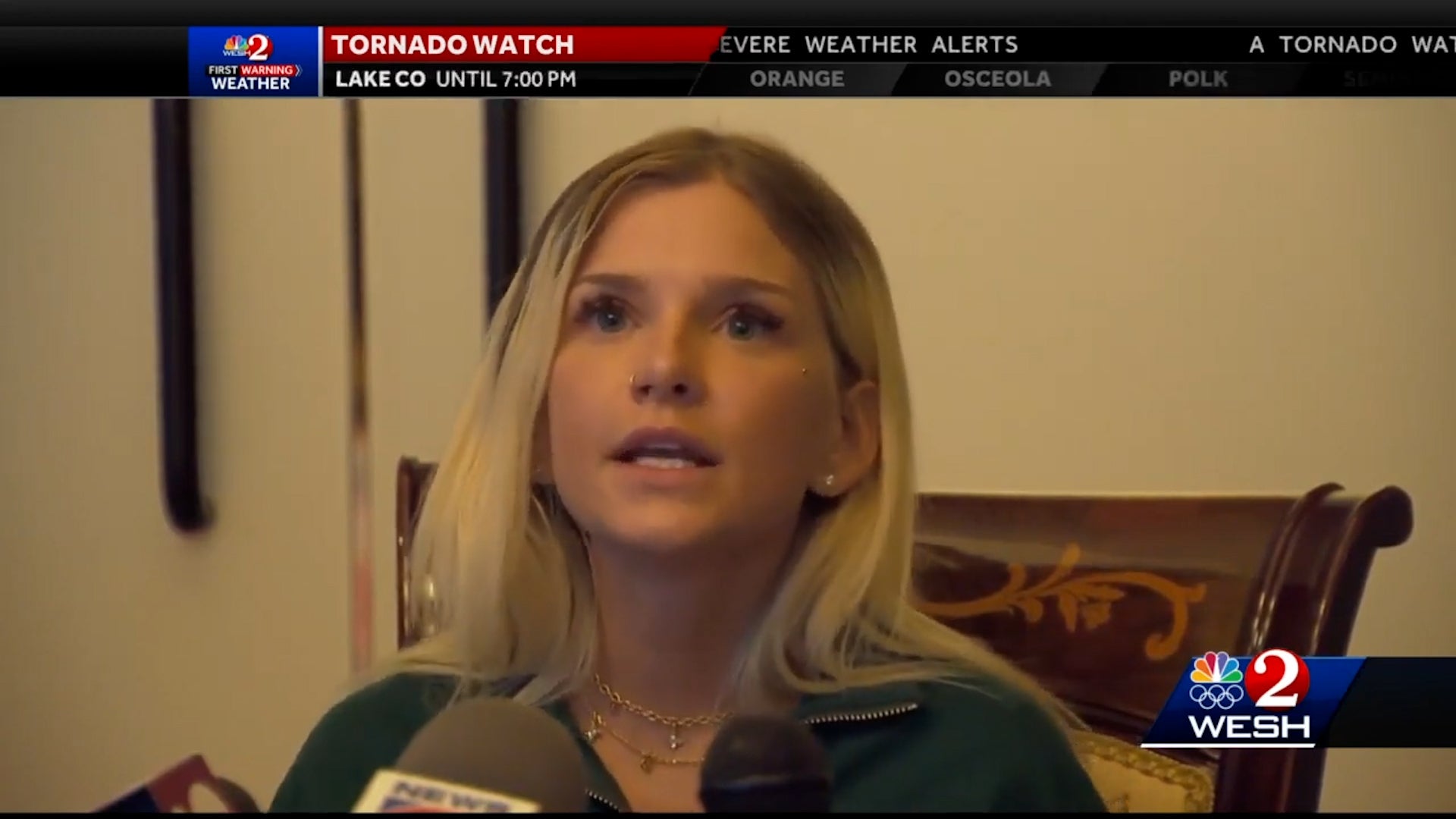 Florida: Prohíben a una madre ser voluntaria en la escuela de su hijo porque tiene una cuenta en OnlyFans