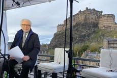 Wolf Blitzer, de CNN, es objeto de burlas por reportar sobre la Cop26 desde Edimburgo, mientras la conferencia se desarrolla en Glasgow
