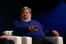  Steve Wozniak dice que no puede diferenciar el iPhone 12 del 13 