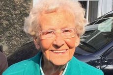 Reino Unido: Estudiante admitió en juego de ‘verdad o reto’ que mató a su abuela, revela la corte