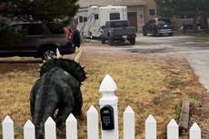 Padres y 2 hijos muertos en homicidio-suicidio en Colorado