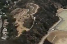 Avistamientos de hombres usando jet packs en aeropuerto de Los Ángeles eran globos de Jack Skellington