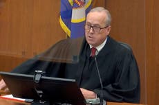 Juez publica nombres de jurados del juicio a Derek Chauvin