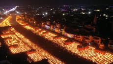 India celebra festival de la luz pese al temor al COVID-19