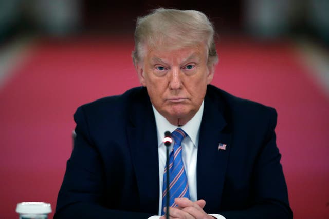 <p>Trump declaró que pensaba que el actor podría haber disparado a los miembros del equipo deliberadamente. </p>