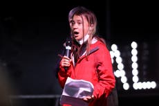 Greta Thunberg critica la Cop26 en protesta de 25 mil jóvenes en Glasgow