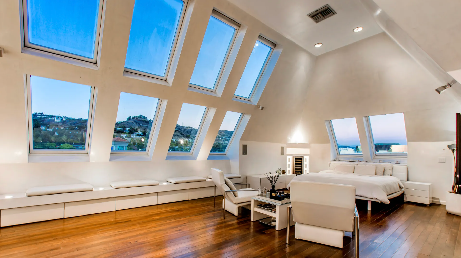 El antiguo apartamento de Marilyn Monroe en Hollywood se encuentra a la venta por $ 2.5 millones de dólares