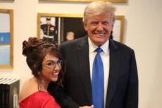 Lauren Boebert intenta trolear torpemente el vestido de AOC en la Met Gala por reunirse con Trump