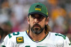 Organismo de Salud corta relación con Aaron Rodgers