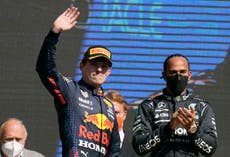 Hamilton acusa a Bottas de dejar “la puerta abierta” a Max Verstappen