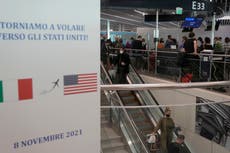 Emotivos reencuentros familiares al desaparecer normas COVID