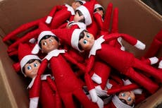 Juez de Georgia ordena prohibir de broma el “Elfo en el estante” como regalo navideño para padres cansados