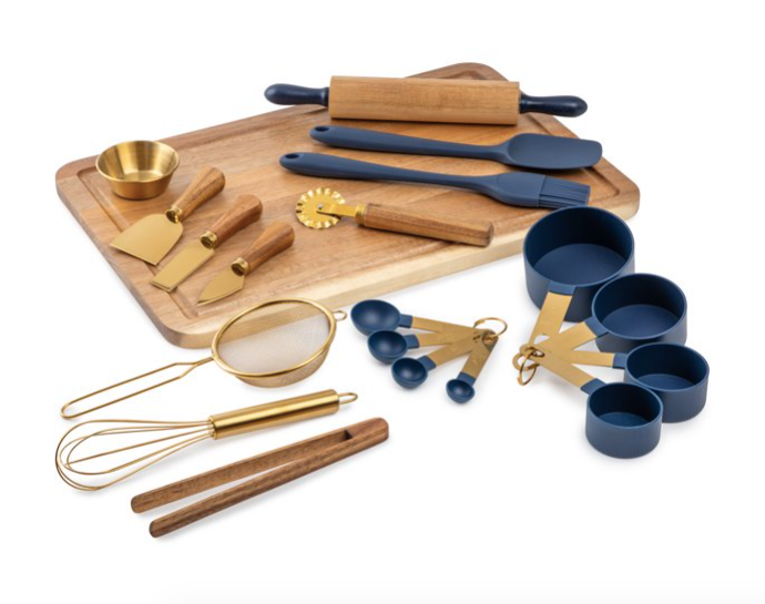 Product image for Thyme & Table tabla de madera & set para hornear de silicón, de 20 piezas