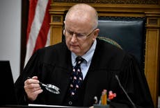 Kyle Rittenhouse: juez hace aparente broma antiasática