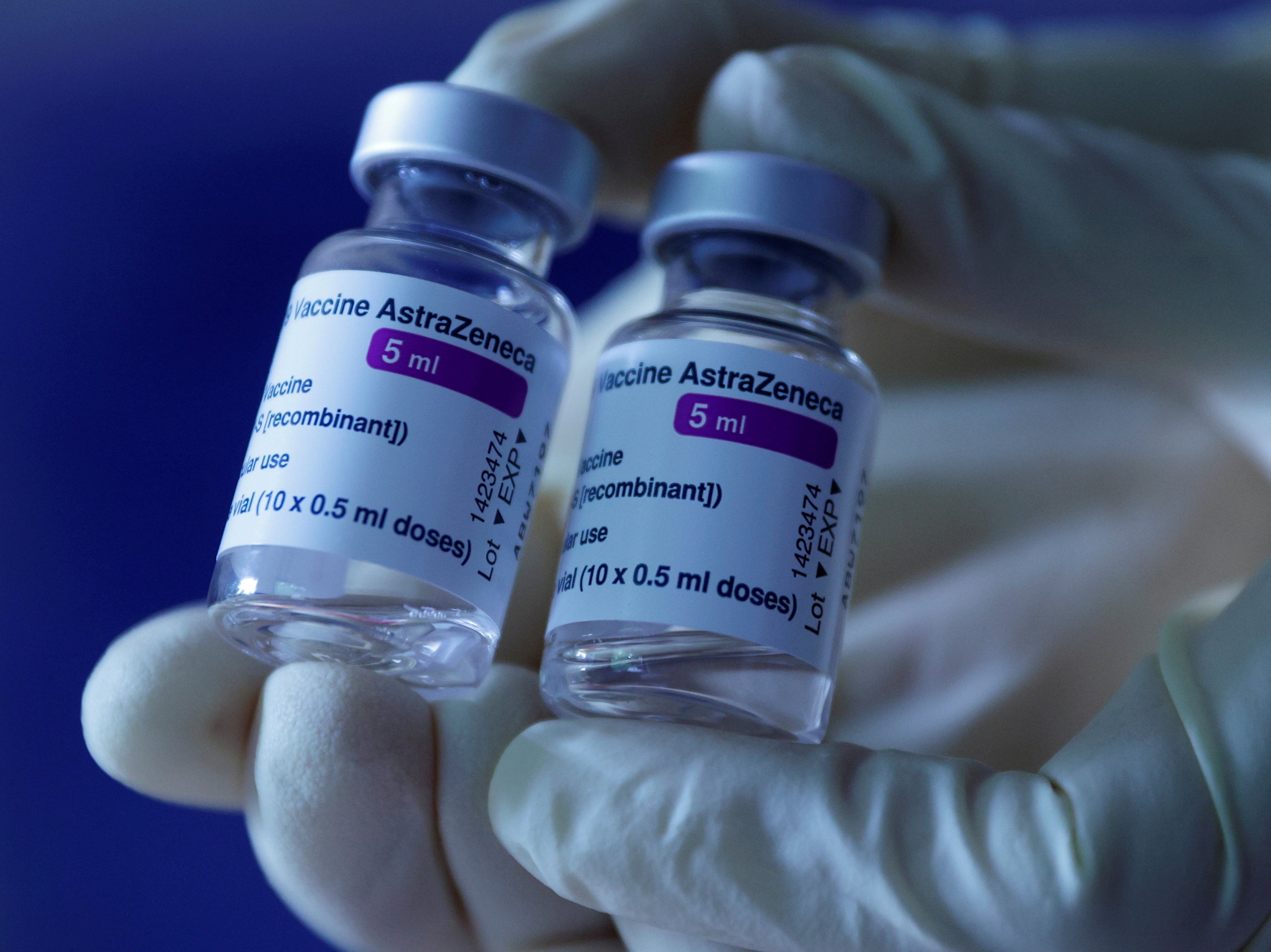 OMS da luz verde a vacuna AstraZeneca producida por México y Argentina