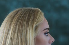 Reseña: Adele va más allá del desamor en su poderoso “30”