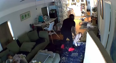 Un vídeo muestra a un jugador de la NFL atacando a su exnovia