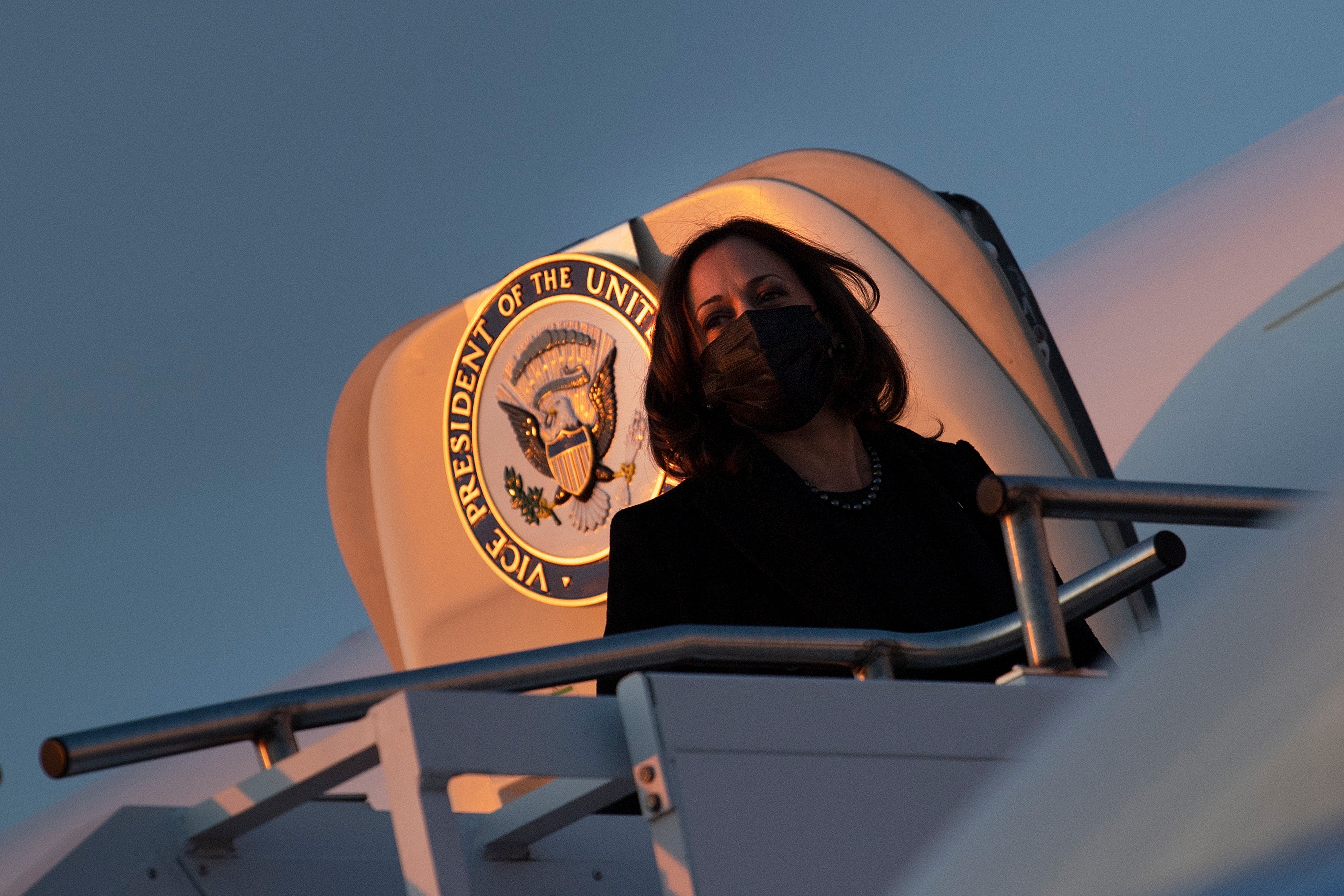 Kamala Harris: absolución de Rittenhouse “habla por sí mismo”; “hay mucho por hacer” en el sistema de justicia, dice