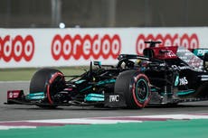 Hamilton gana la pole para el 1er Gran Premio de Qatar de F1