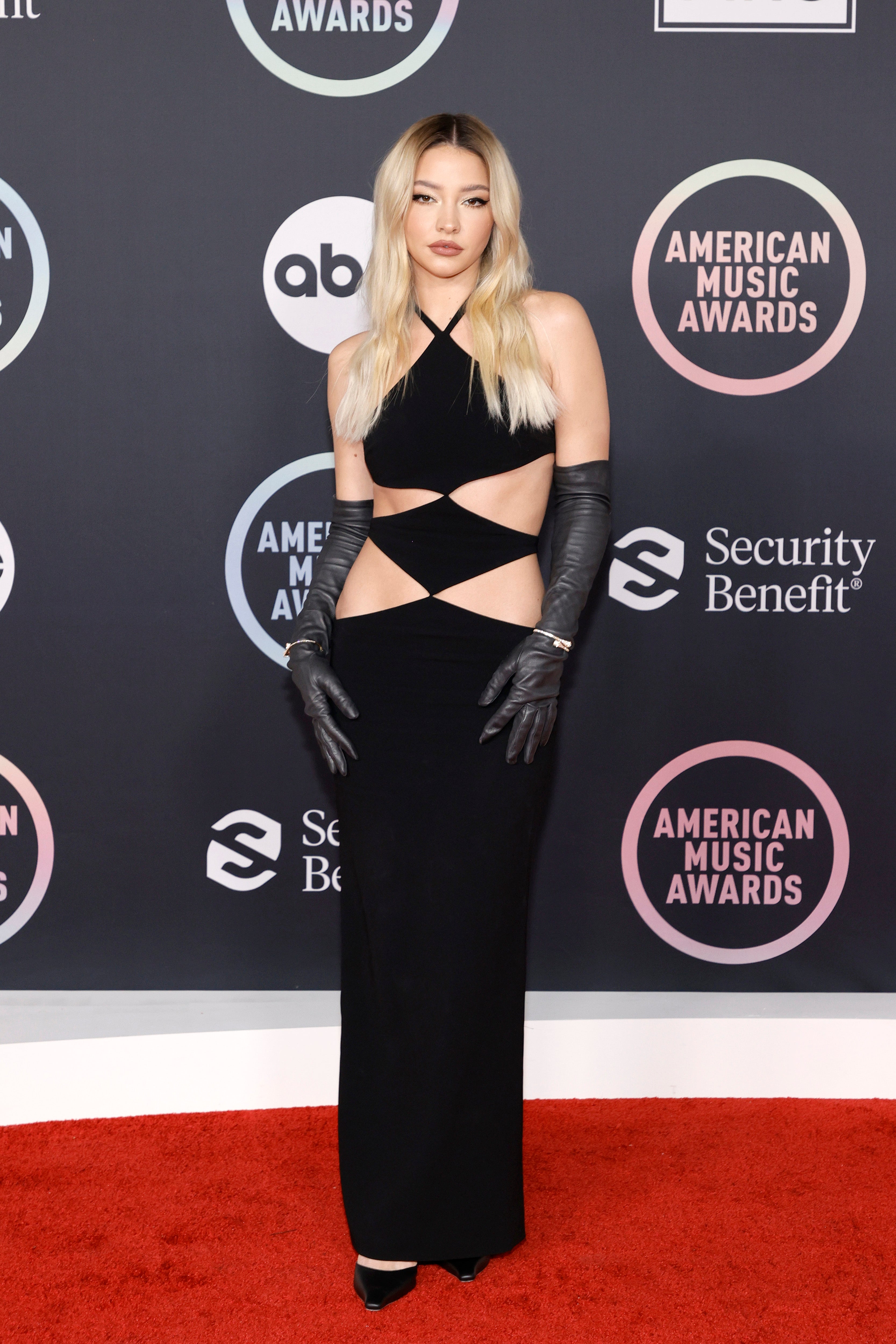 Madelyn Cline attends the 2021 American Music Awards