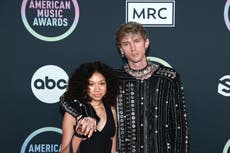 Machine Gun Kelly y su hija Casie en los AMAs 2021: “Los más lindos”