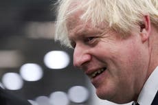 Johnson promete revolución industrial ecológica británica