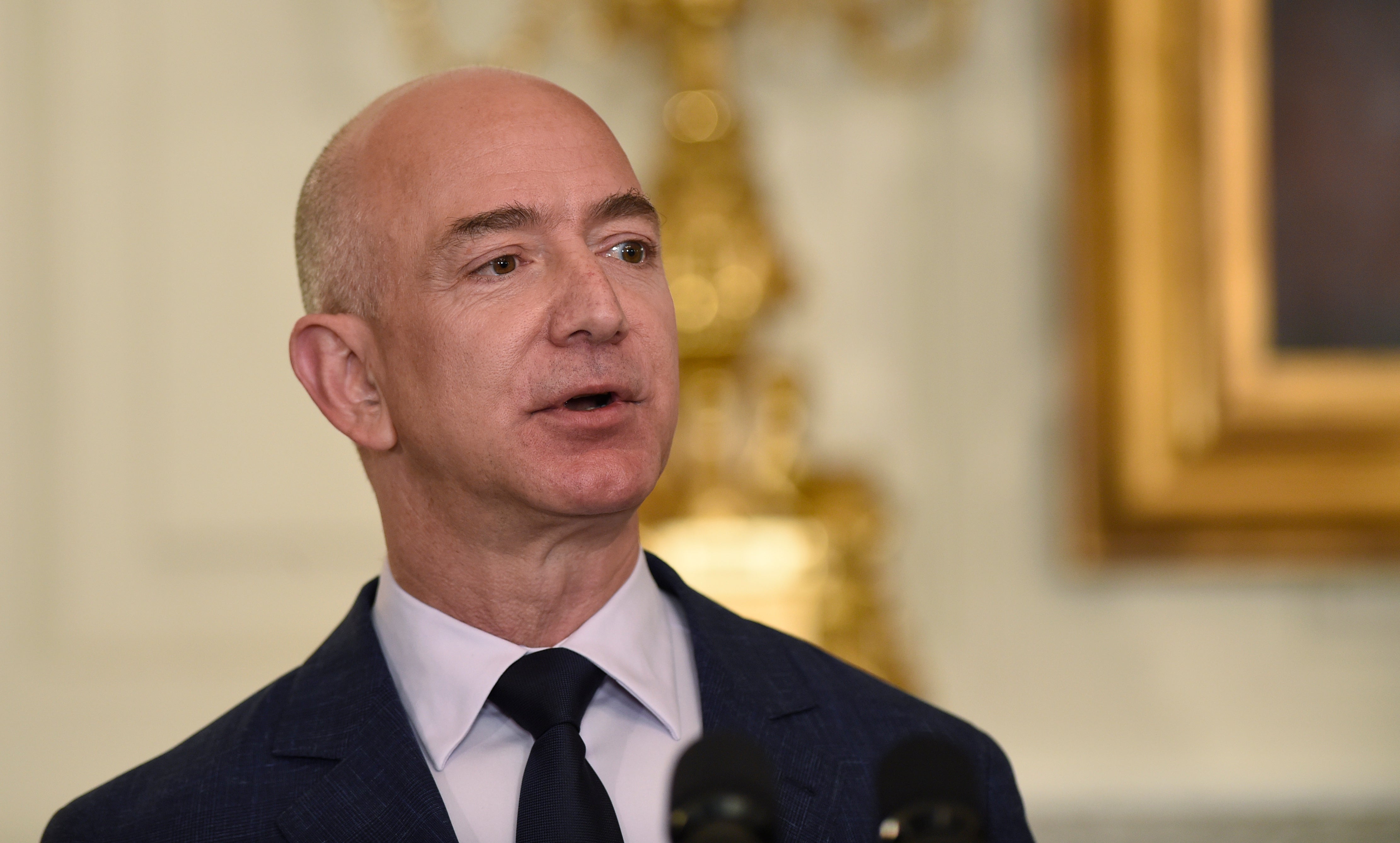 Bezos Dona 100 Millones De Dólares A Fundación De Obama | Independent ...