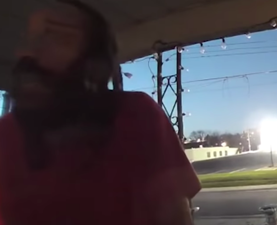 Darrell Brooks: Sospechoso de Waukesha fue captado por cámara después de tragedia del desfile