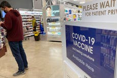 Gobierno EEUU pide a tribunal avalar orden de vacuna COVID