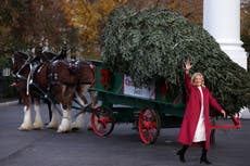 “Se acabaron las oscuras Navidades de Melania Trump”: Los planes de Jill Biden provocan comparación con la ex primera familia