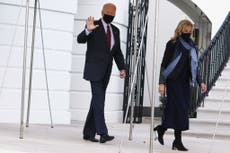 El presidente Biden presenta una nueva prohibición de viajar en respuesta a la variante de covid Omicron
