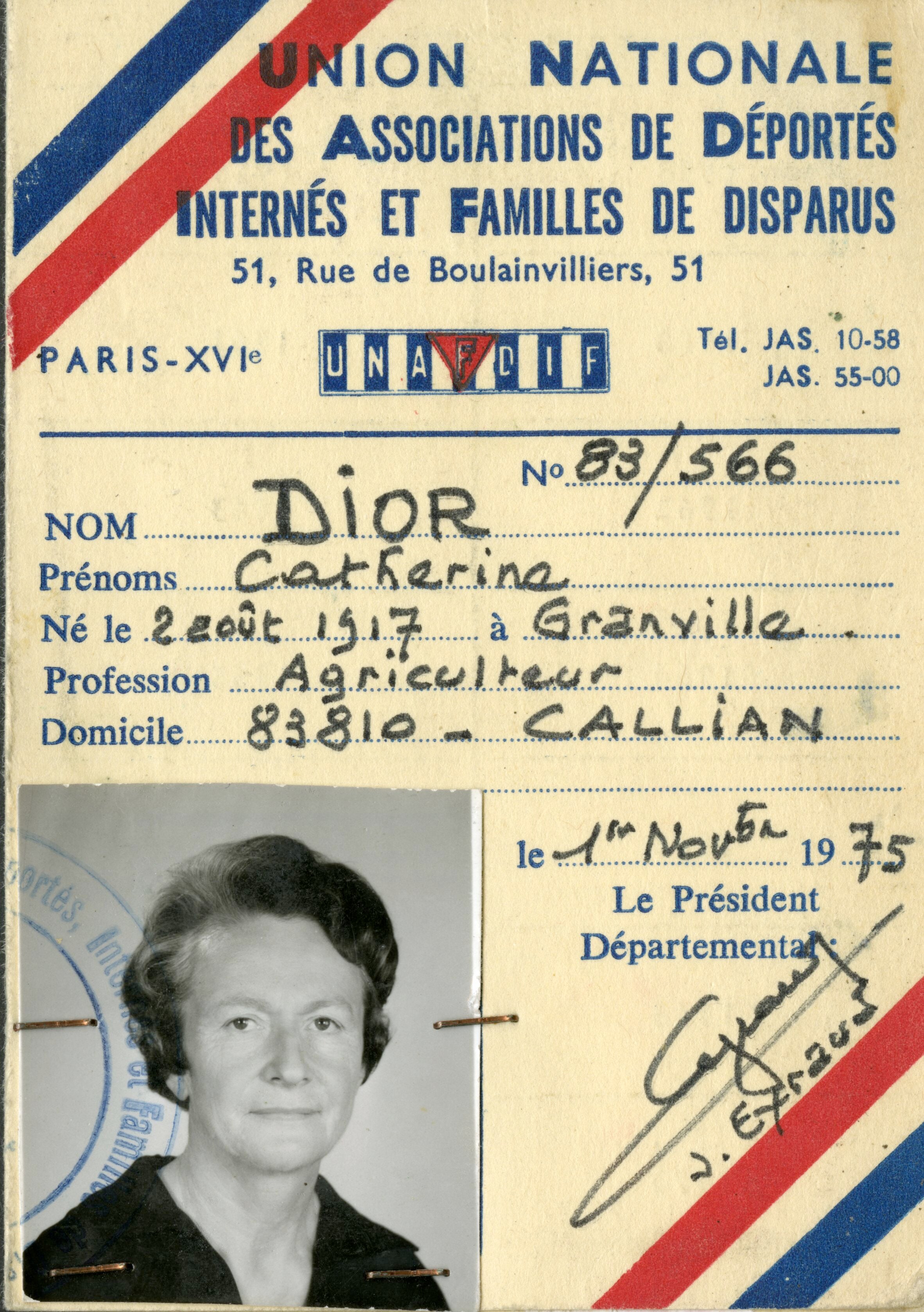 Este documento oficial emitido por el gobierno francés prueba el estatus de Catherine Dior como alguien víctima de deportación