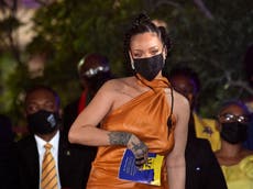 Fans de Rihanna celebran su nombramiento como héroe nacional de Barbados
