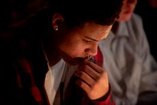 Autoridades investigan matanza en escuela de Michigan