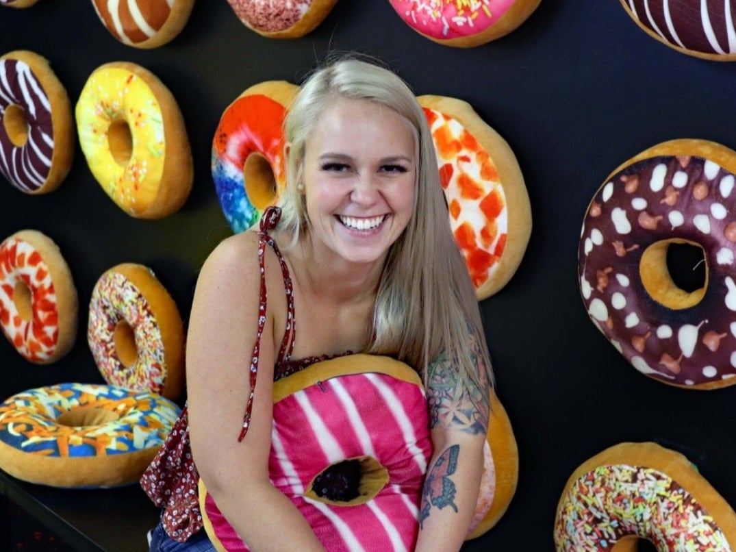 Arrestan a hombre por presuntamente asesinar a golpes a su novia estadounidense en hotel de Cancún