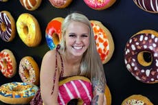 Arrestan a hombre por presuntamente asesinar a golpes a su novia estadounidense en hotel de Cancún